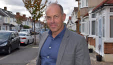 Kirstie and Phil's Love It or...