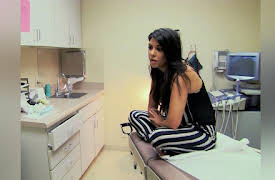 Kourtney & Khloe Take the Hamptons, Season 1: 12 Steps and 30 Candles