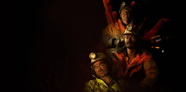 07:15: Outback Crystal Hunters (S2 E1) (S2) | Discovery Channel | 12/29 2025