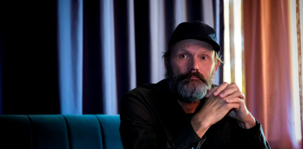 Felix Herngren dödförklarad på Facebook - rasar mot bluffannonserna