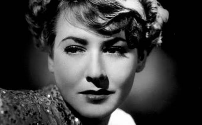 Mae Clarke