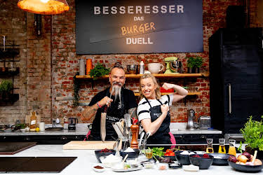 12:00: besseresser: Das Burger-Duell | ZDFinfo | 8/8 2026
