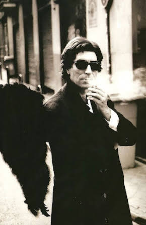 Joaquín Sabina as 