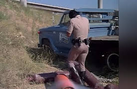 CHiPs: The Complete First Season: Undertow