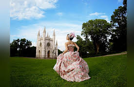 Heroes and Legends: The Most Influential Characters of Literature: Fairy-Tale Heroines--New-Style Princesses