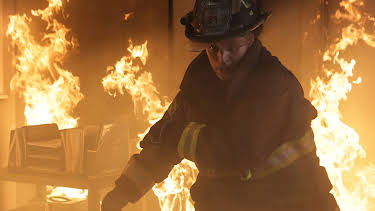 03:15: Chicago Fire (S2 E11) (S2) | Viasat Series | 7/1 2026