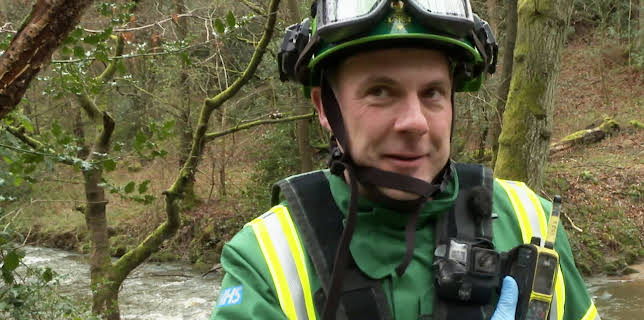 9:00 PM: 999 Rescue Squad (S4 E7) (S4) | W | 1/9 2026