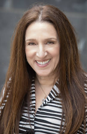 Loris Kramer Lunsford as Producer