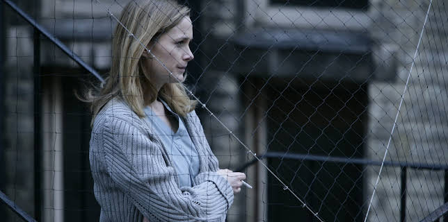 22:05: Tyst vittne (S11 E5) (S11) | Kanal 11 | 2/15 2026