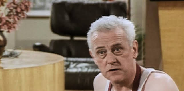 10:40 AM: Frasier | Channel 4 | 12/2 2025