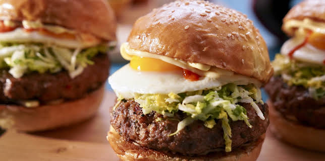 08:35: Girl Meets Farm  (S13 E12) (S13) | TLC | 11/3 2025