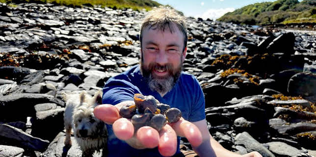 8:30 PM: Bothag Phàdruig (S1 E3) (S1) | BBC Alba | 11/24 2025