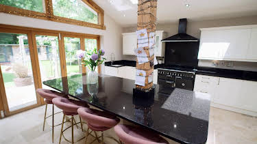 04:15: En plats på landet (S32 E23) (S32) | TV8 | 4/23 2026