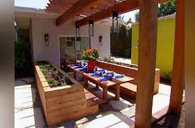 House Hunters Renovation, Season 1: Modern Mexican Backyard