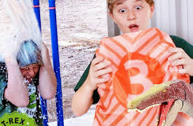 Dinosaur Quests with The Park Rangers by T-Rex Ranch: Dinosaur Dunk Tank Showdown!