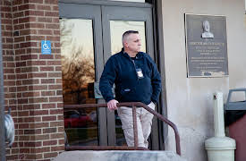 I Went Undercover, Season 1: Family Business