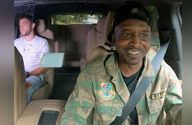 Road Comics S1: Ashton vs. Candyce; Kenny vs. Max