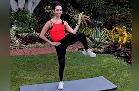 10 Day Fat Burning Barre Blend: 20 min Barre Style Abs Workout