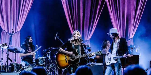 04:55: Sheryl Crow: Live at the Franklin Theatre | 3SAT | 12/14 2025