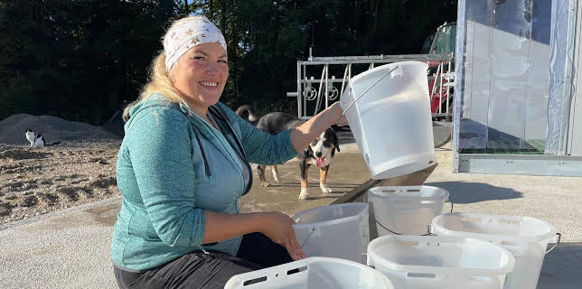 11:55: Hofgeschichten - Ackern zwischen Alpen und Ostsee (16) | WDR Fernsehen | 1/17 2026