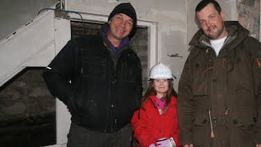 6:00 PM: DIY SOS (S27 E2) (S27) | W | 4/2 2026