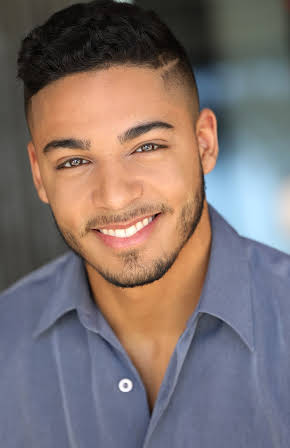 Michael Evans Behling as 