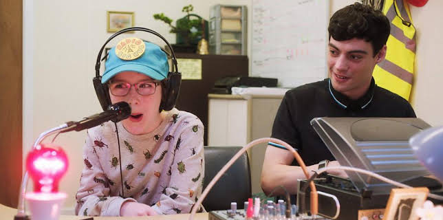 2:45 PM: Molly and Mack (S2) | Cbeebies | 12/4 2025