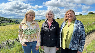 1:50 PM: Escape to the Country (S25) | BBC One Northern Ireland | 8/23 2026