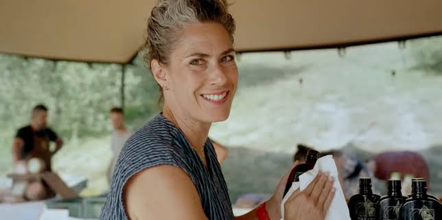 4:00 PM: A New Life in the Sun | Channel 4 | 1/15 2026