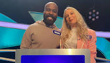 Pointless Celebrities (S17 E8)