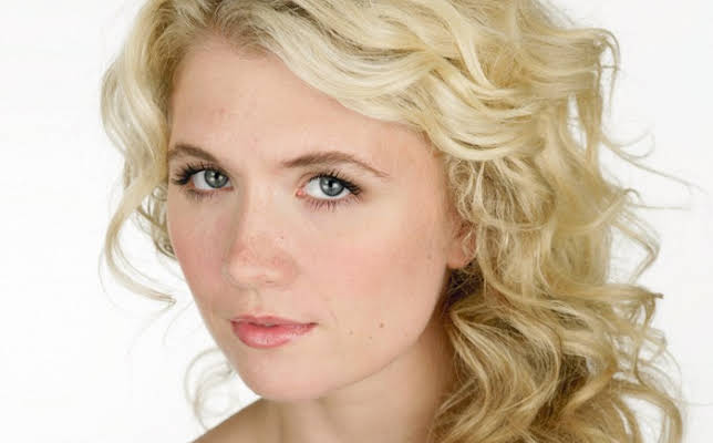 Scarlett Strallen