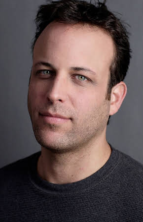 Scott Bloom as 