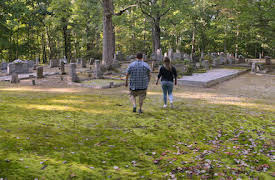 28 Days Haunted: El velo entre los dos mundos