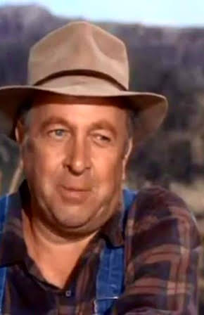 Robert Foulk as Pagones