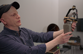 En dag hos Disney (Kortfilmer): Vince Caro: Pixar-lydtekniker