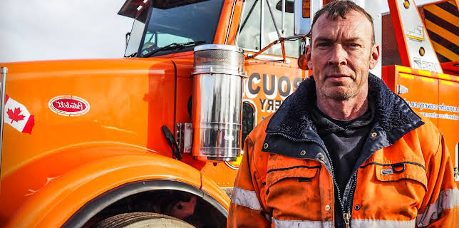 2:00 AM: Trucking Hell (S3 E14) (S3) | Paramount | 1/15 2026