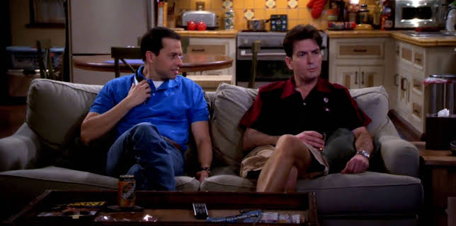 21:10: Two and a Half Men (S4 E24) (S4) | Kanal 9 | 3/2 2026