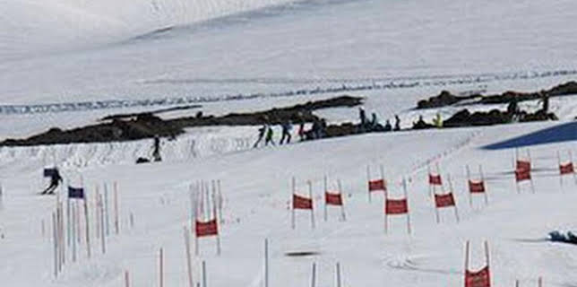 03:00: Copa del mundo de esquí alpino M - Madonna di Campiglio (T25/26): Eslalon - primera manga | Eurosport 2 | 1/9 2026