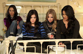 Pretty Little Liars: For Whom the Bell Tolls