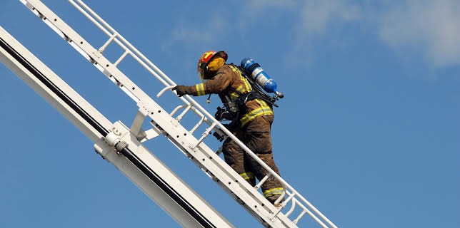 10:24: How It's Made (S26 E7) (S26) | Discovery Science | 11/15 2025