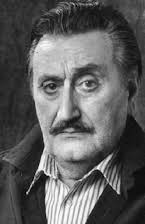 Emilio Laguna como Revisor del tren