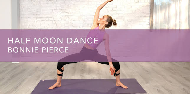 Half Moon Dance (2022)