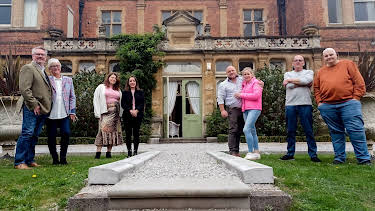 5:30 PM: Four in a Bed | Channel 4 | 7/25 2026