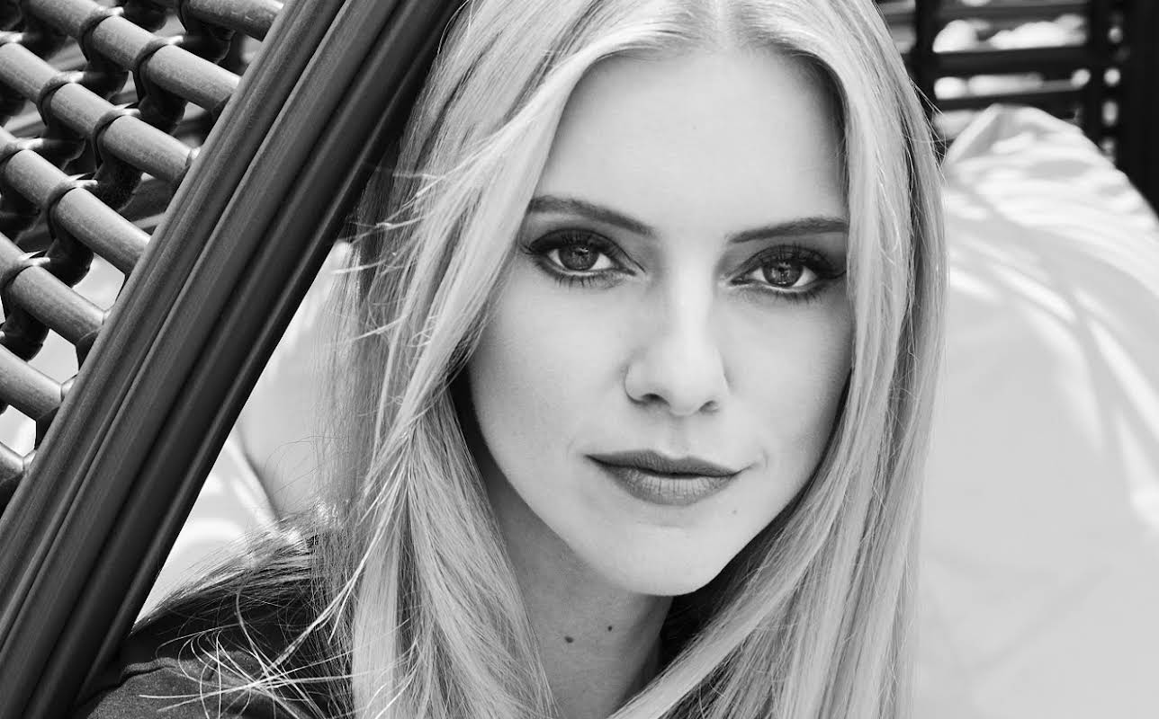 Elle Evans