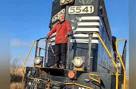 Griff's Great Canadian Adventure (Season 1): Saskatchewan and Alberta: Emptiness