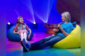 Ukulele U Musical Playhouse: Cover Me In Sunshine