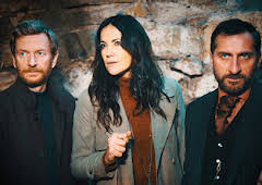 Kohlrabenschwarz (5/6)