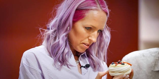 13:35: Bakemesterskapet: Dommerfavoritten | NRK 2 | 3/23 2026