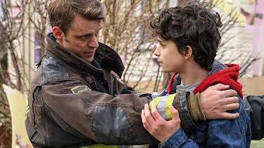 03:00: Chicago Fire (S4 E11) (S4) | Viasat Series | 9/2 2026