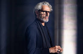 La Maison: 17 Seconds